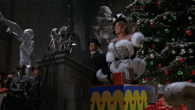 Scène d’illumination du sapin de Noël dans Batman Returns (1992)